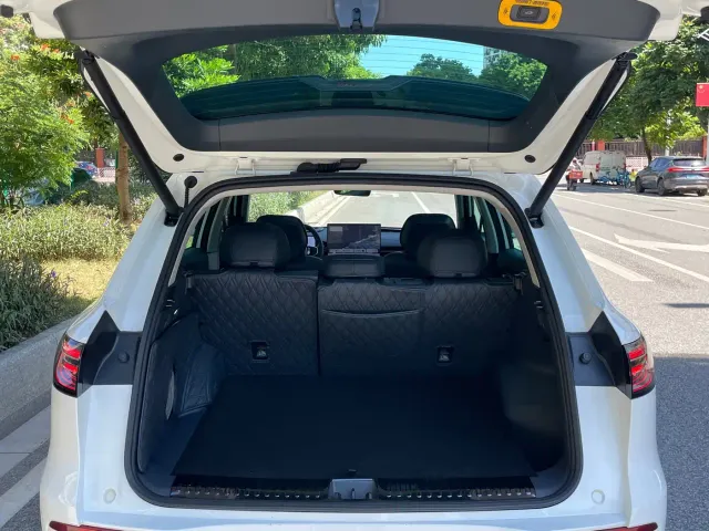 Geely Galaxy E5 — Фото автомобиля 17