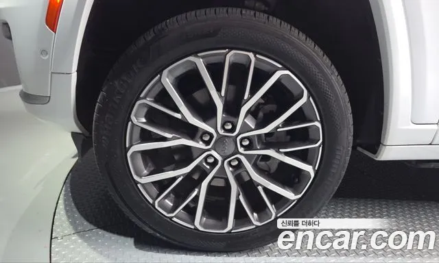 Jeep Cherokee WL — Фото автомобиля 5