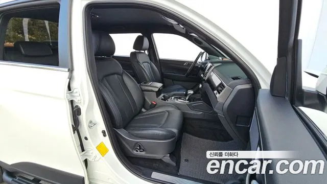 KG_Mobility_Ssangyong Rexton Новый Rexton Sport Дизель 2.2 4WD — Фото автомобиля 11
