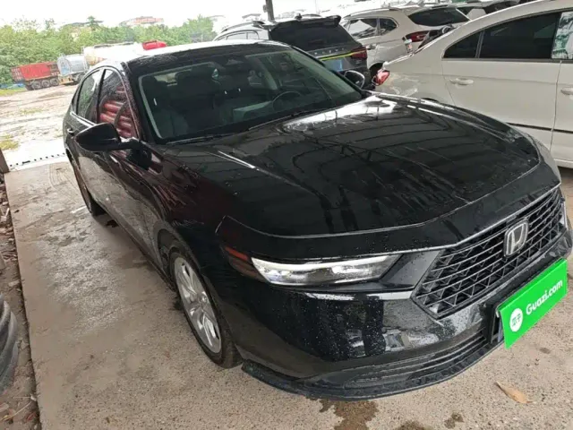 Honda Accord — Фото автомобиля 3