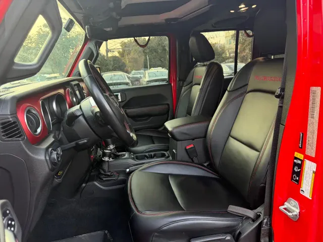 Jeep Wrangler — Фото автомобиля 8