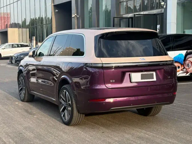 Li Auto L9 — Фото автомобиля 4