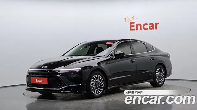 Фотография автомобиля — Hyundai Sonata DN8