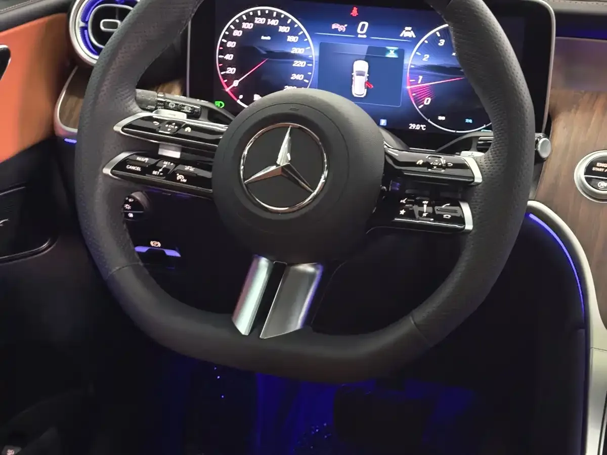 Mercedes-Benz Mercedes-Benz GLC 2024 Facelift GLC 300 L 4MATIC Sport 5-seater — Фото автомобиля 12