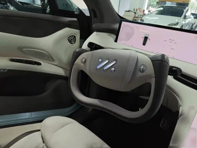 IM Motors LS7 — Фото автомобиля 10