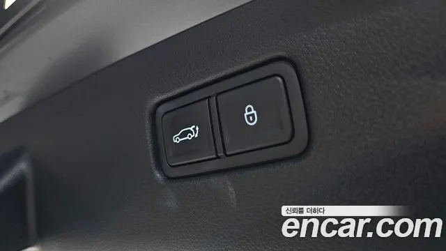 Genesis GV70 2.5T Бензин 2WD — Фото автомобиля 20