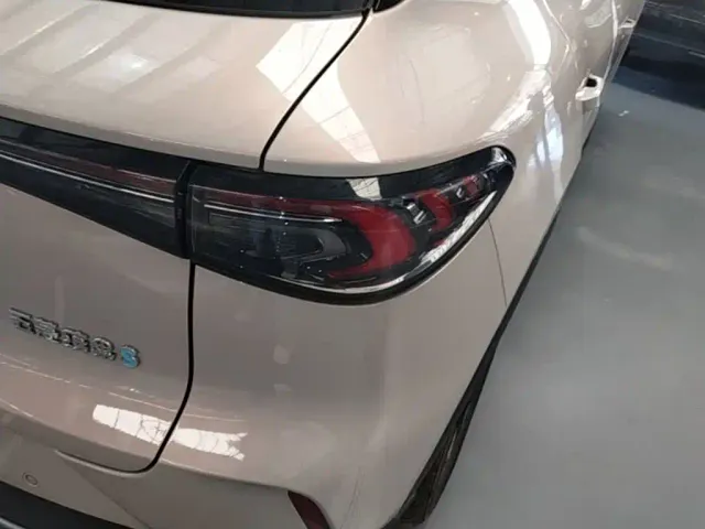 Wuling Bingo S — Фото автомобиля 7
