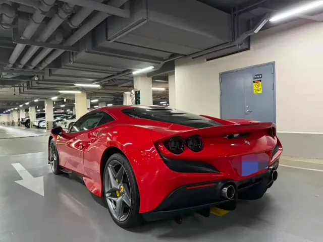 Ferrari F8 — Фото автомобиля 3