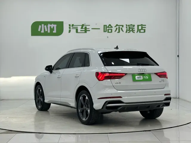 Audi Q3 — Фото автомобиля 4