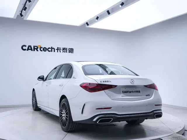 Mercedes-Benz C-Class — Фото автомобиля 16