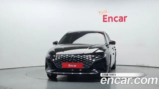 Hyundai Grandeur Exclusive — Фото автомобиля 3