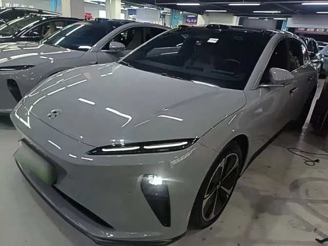 Фотография автомобиля — Nio ET5 Touring