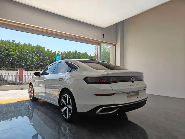 Volkswagen Lamando — Фото автомобиля 6