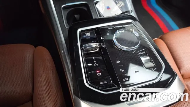 BMW 7 Series G70 — Фото автомобиля 9