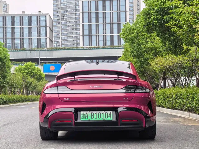 Xiaomi SU7 — Фото автомобиля 6