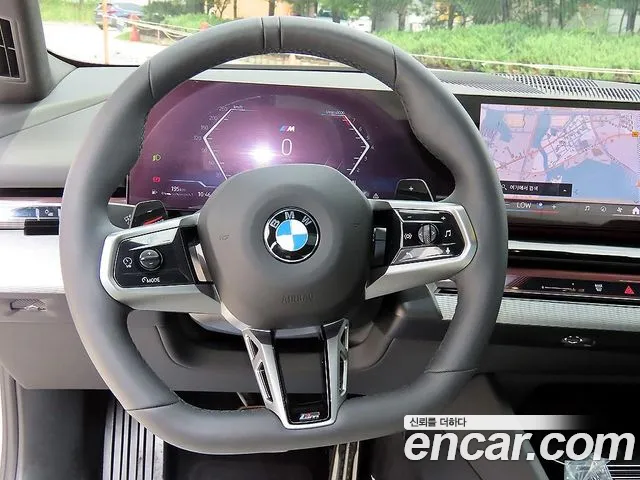 BMW 5-Series — Фото автомобиля 8
