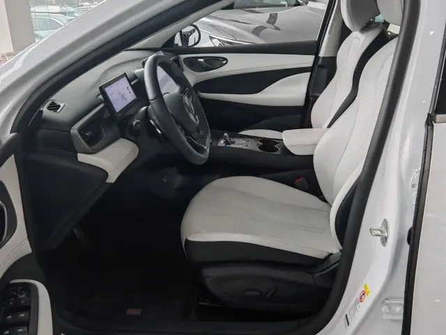 BYD Seal 05 DM-i — Фото автомобиля 8