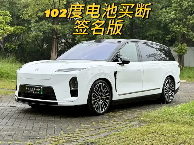 Nio ES8 — Фото автомобиля 2