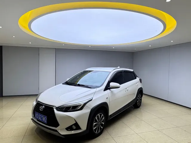 Фотография автомобиля — Toyota YARiS L Zhi Xuan