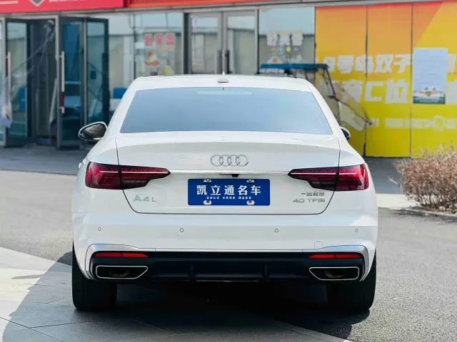 Audi A4L — Фото автомобиля 4