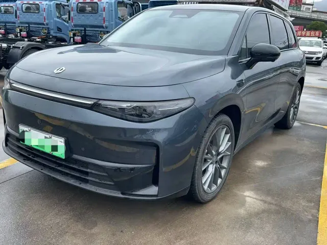 Фотография автомобиля — Leapmotor C10