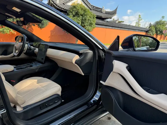 Nio ET5 Touring — Фото автомобиля 13