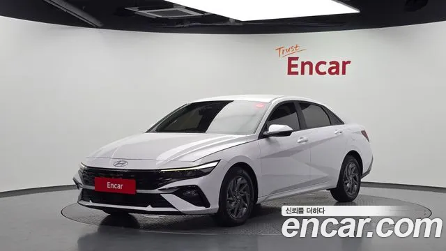 Фотография автомобиля — Hyundai Avante CN7