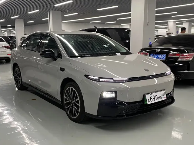 Leapmotor B01 — Фото автомобиля 3