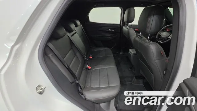 ChevroletGMDaewoo Trailblazer Новый Trailblazer 1.3 турбо 4WD — Фото автомобиля 24