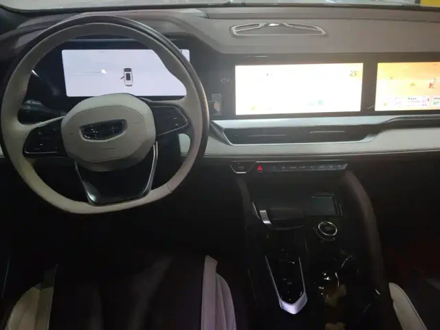 Geely Xingyue L 2021 2.0TD DCT EVO FWD Intelligent Premium Edition — Фото автомобиля 12