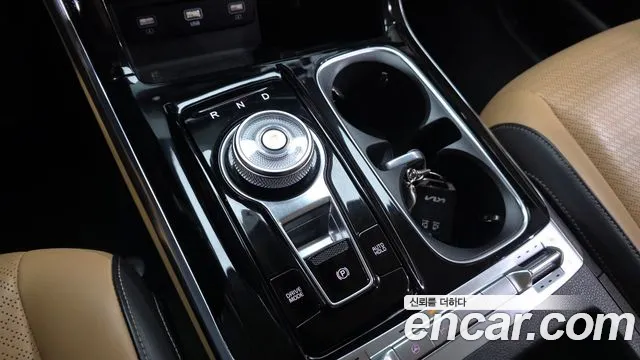 Kia Canival Carnival 4 поколение Бензин 7 мест Signature — Фото автомобиля 9