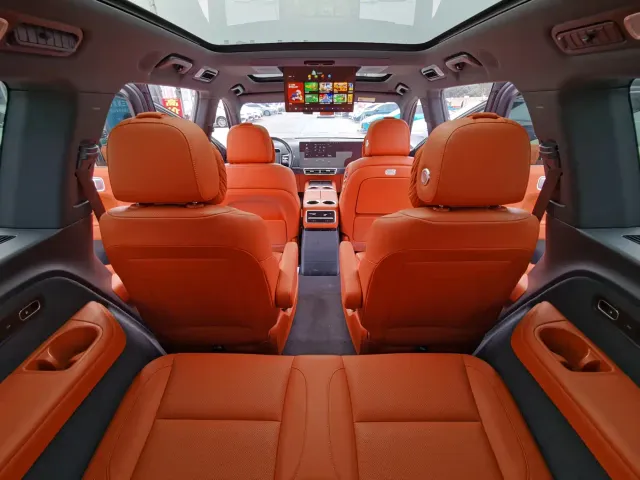 Li Auto L9 — Фото автомобиля 15