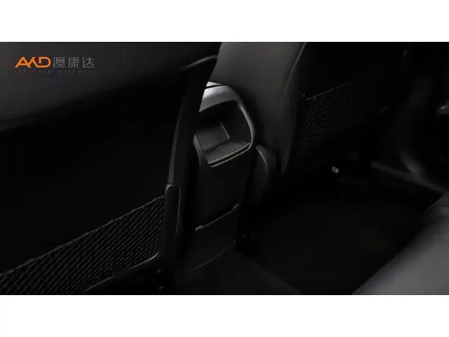 Mercedes-Benz GLB AMG — Фото автомобиля 9