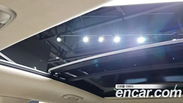 Genesis GV70 — Фото автомобиля 30