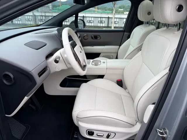Li Auto i6 — Фото автомобиля 8