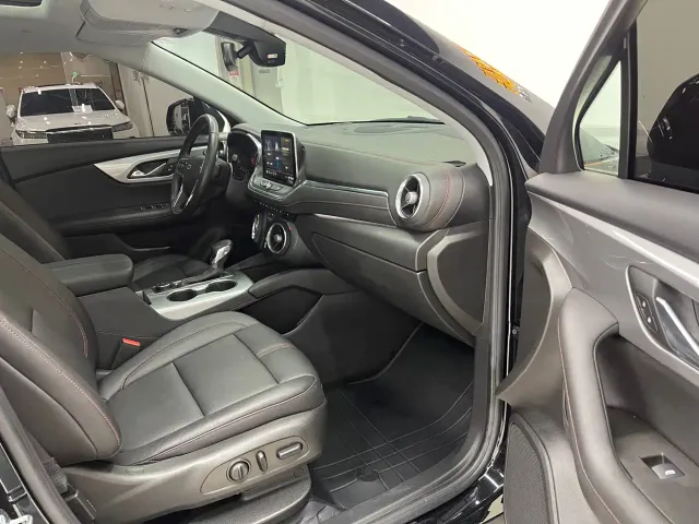 Chevrolet Trailblazer — Фото автомобиля 8