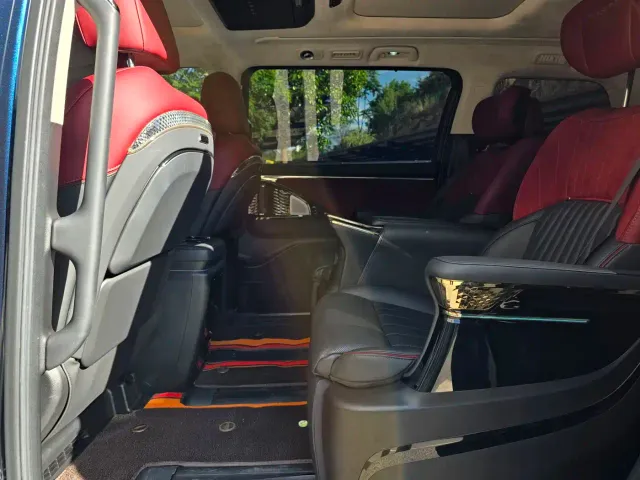 GAC Trumpchi E9 — Фото автомобиля 8