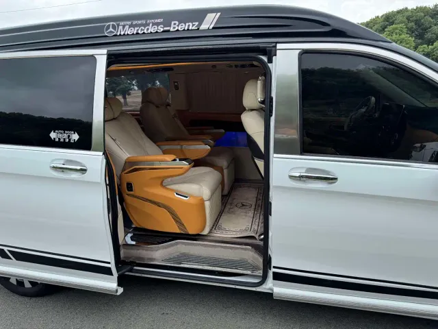 Mercedes-Benz Vito 2021 2.0T Business Edition 7-seater — Фото автомобиля 8