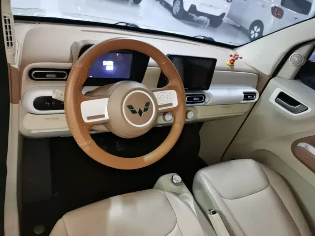 Wuling Hongguang Mini EV — Фото автомобиля 9