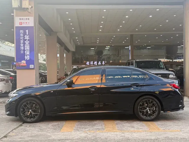 BMW 3 Series — Фото автомобиля 4