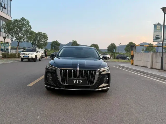 Hongqi H5 — Фото автомобиля 5