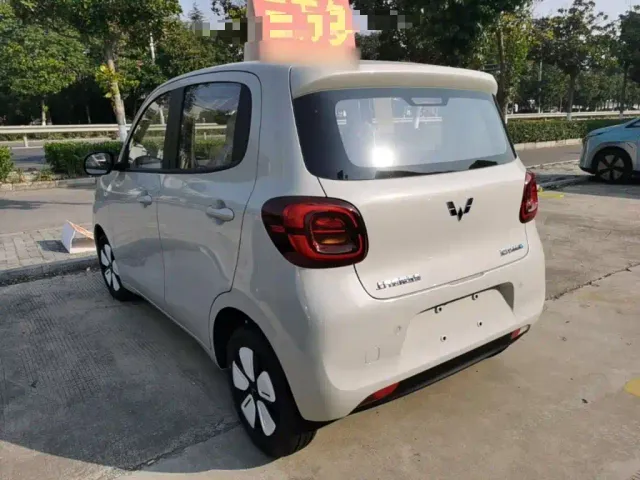 Wuling Hongguang Mini EV — Фото автомобиля 4