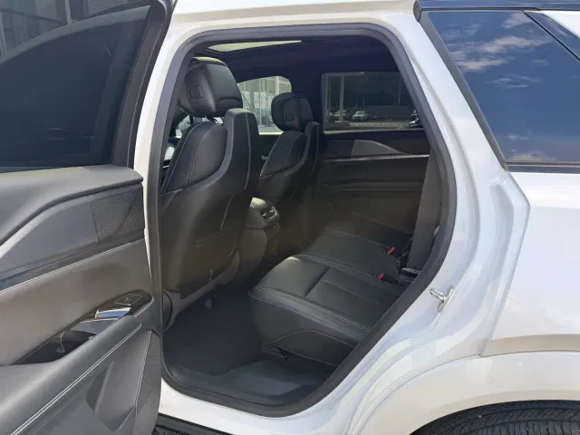 Cadillac XT5 — Фото автомобиля 11