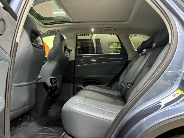 BYD Hai Shi 07 DM-i — Фото автомобиля 9
