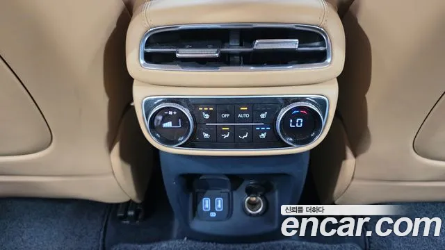 Genesis GV80 — Фото автомобиля 19