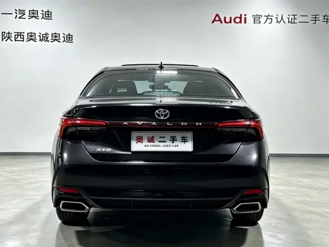 Toyota Avalon — Фото автомобиля 5