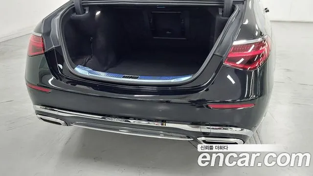 Mercedes-Benz S-Class — Фото автомобиля 11