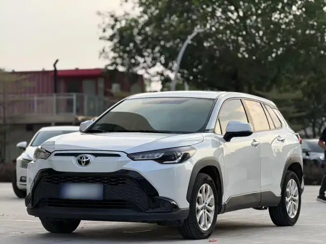 Фотография автомобиля — Toyota Frontlander