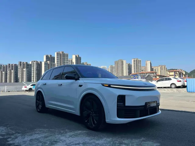 Li Auto L7 — Фото автомобиля 3