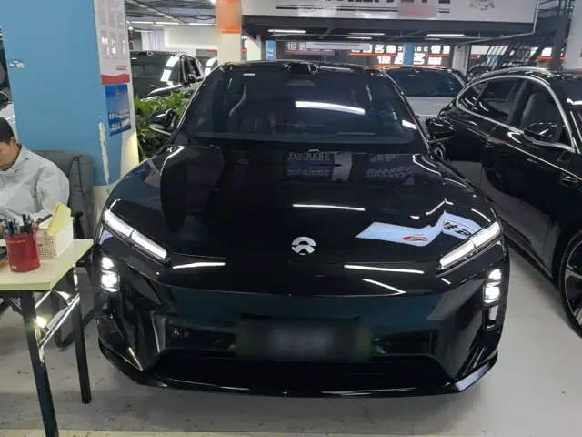 Nio ET5 Touring — Фото автомобиля 2